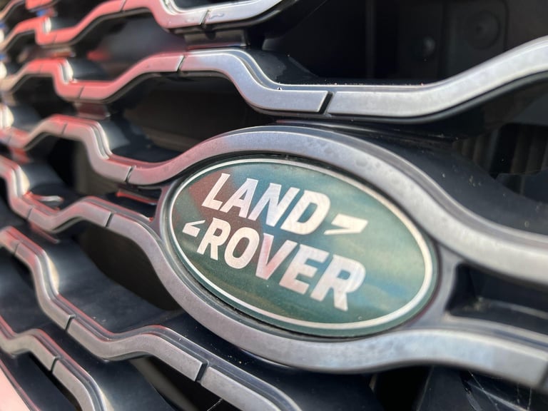 2017 Land Rover Range Rover Velar 2.0 D180 R-Dynamic S Auto 4WD Euro 6 (s/s) 5dr ESTATE Diesel Au...