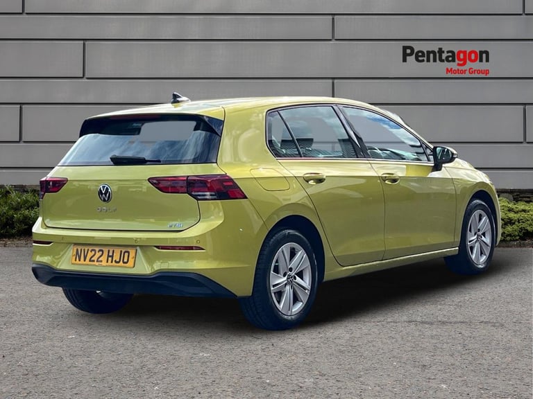  Volkswagen Golf 1.0 Etsi Mhev Life Hatchback 5dr Petrol Hybrid Dsg Euro 6 s/s