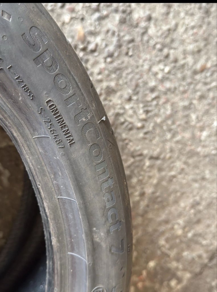 275/30/19 CONTINENTAL SPORT CONTACT 7 tyres with 6.4mm tread