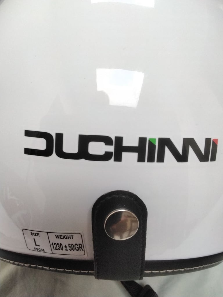 White Duchini Motorcycle Crash Helmet