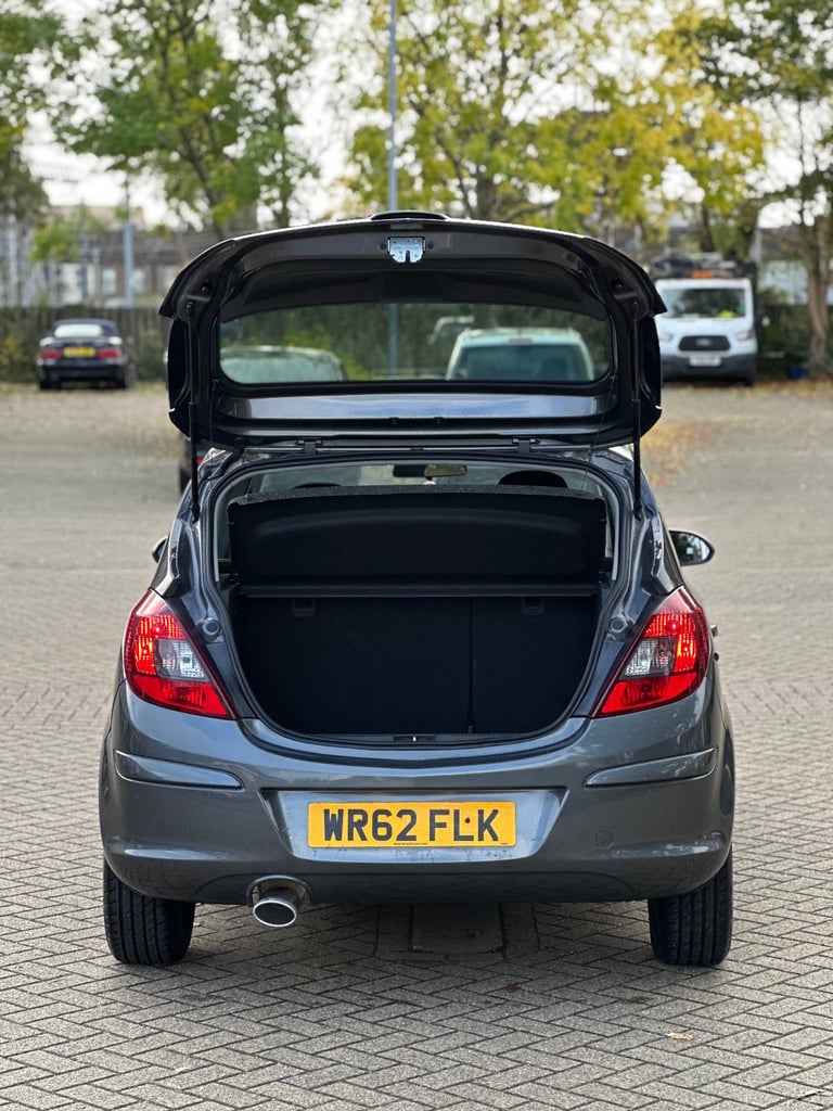2013 Vauxhall Corsa SXI Automatic 1.4L Petrol 59,000 Miles Full Service History 1YR NEW MOT  1 OWNER