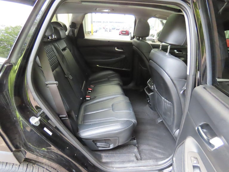 2018 Hyundai Santa Fe 2.2 CRDi Premium SE Auto 4WD Euro 6 (s/s) 5dr 7 Seat ESTATE Diesel Automatic