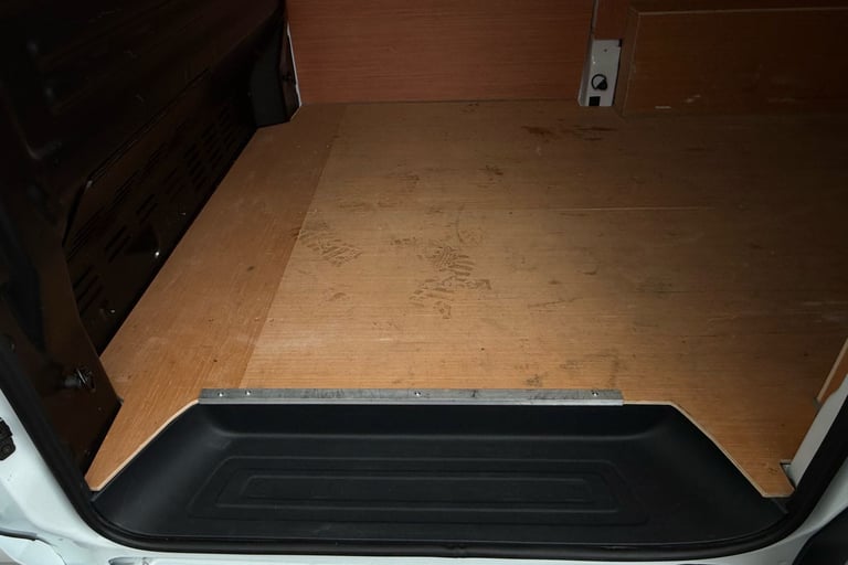 2025 Volkswagen Transporter Commerce Plus 2.0 TDI 110 PS 6sp Manual Van DIESEL Manual