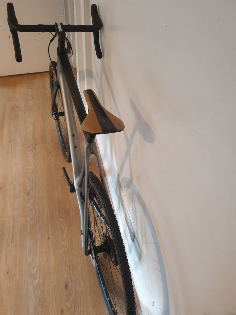 Scott Addict SE Ultegra Disc Di2 Carbon Road Bike (58 cm)