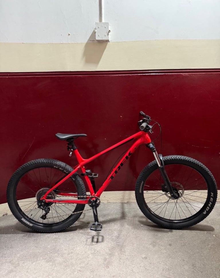 TREK Roscoe 6 2019 hardtail mountain bike RED + kryptonite evolution lock