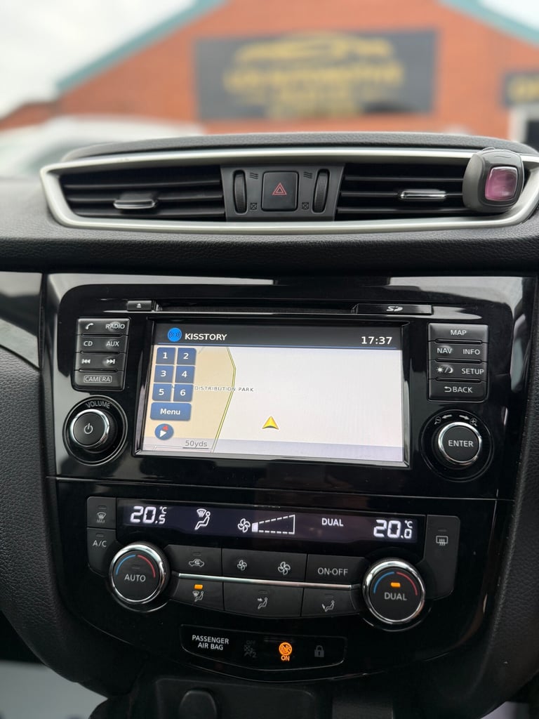 2014 Nissan Qashqai 1.2 DiG-T Acenta Premium 5dr HATCHBACK Petrol Manual