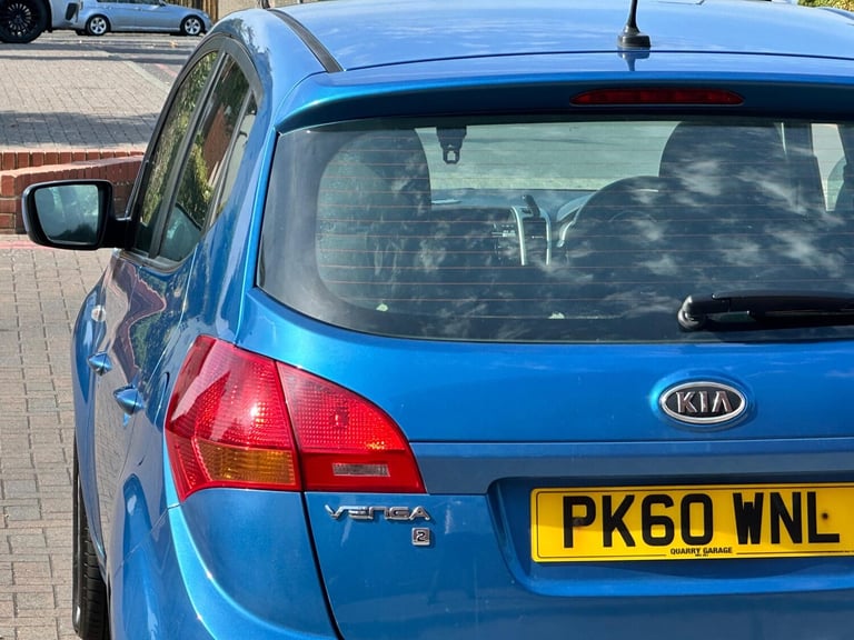 2010 Kia Venga 1.6 2 Auto Euro 5 5dr HATCHBACK Petrol Automatic