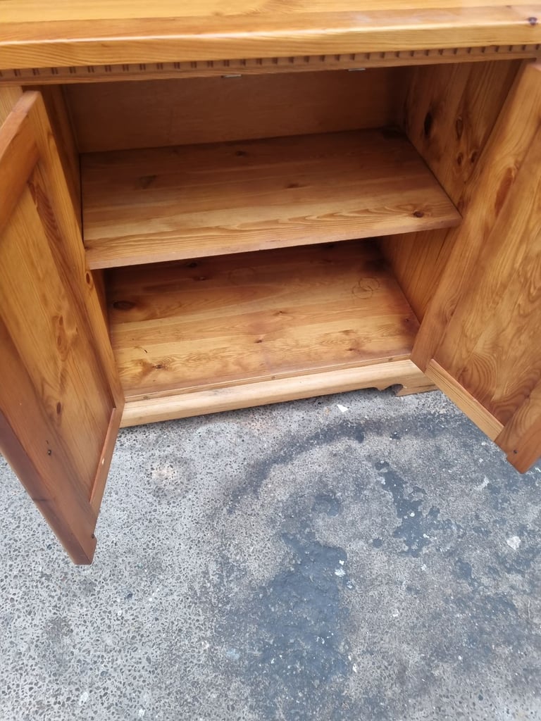 Sideboard/ dresser base 