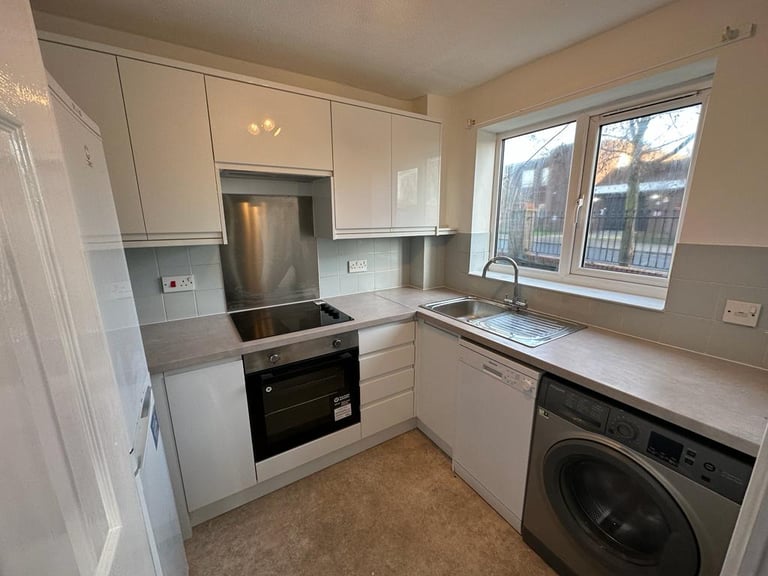 1 bedroom flat in 1 Bedroom Flat – Crosskeys Close, Edmonton, N9