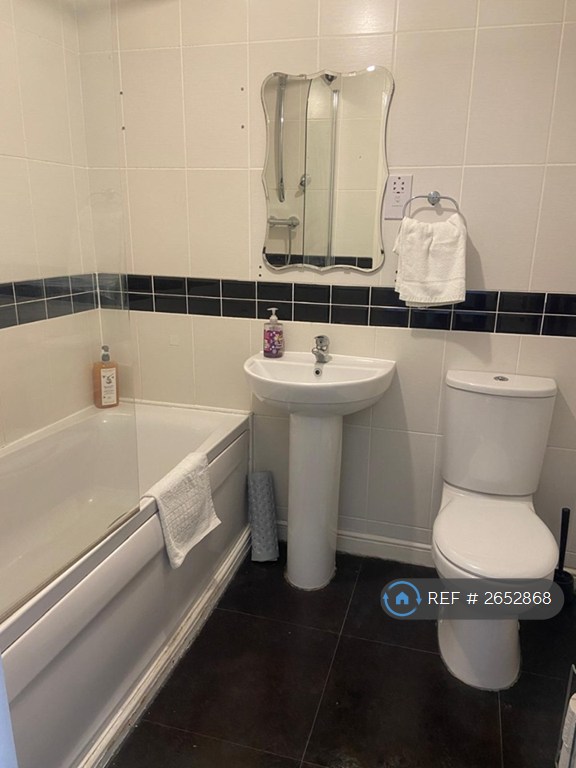 3 bedroom house in Somerset Walk, Broughton, Milton Keynes, MK10 (3 bed) (#2652868)