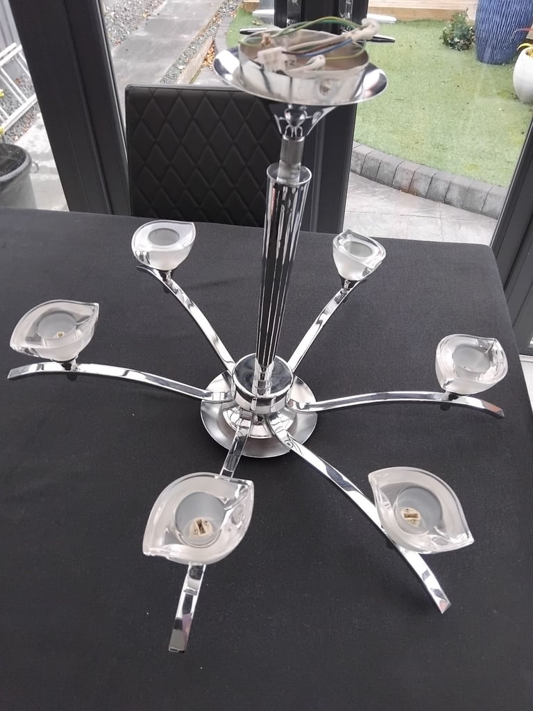 Ceiling light fitting 