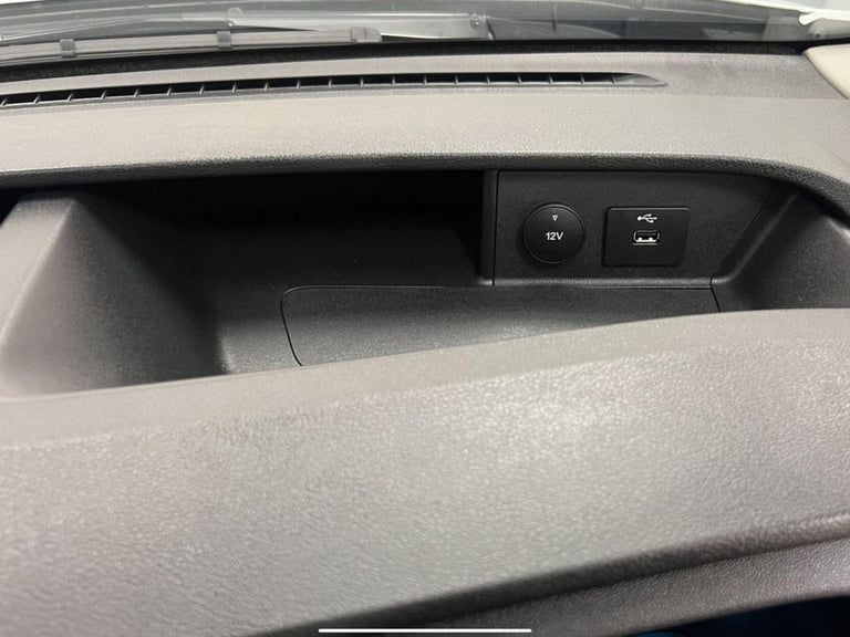 2022 Ford Transit 2.0 350 EcoBlue HD Leader DROPSIDE Cab 2dr Diesel Manual RWD L4 Euro 6 (s/s DRO...