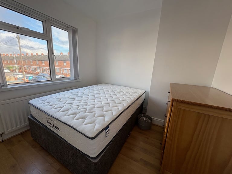 Newly Decorated Mid Terrace with Two Bedrooms and additional Home Office/Wardrobe Room