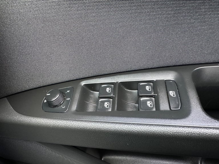 2015 SEAT Leon 1.2 TSI SE Sport Tourer Euro 6 (s/s) 5dr ESTATE Petrol Manual