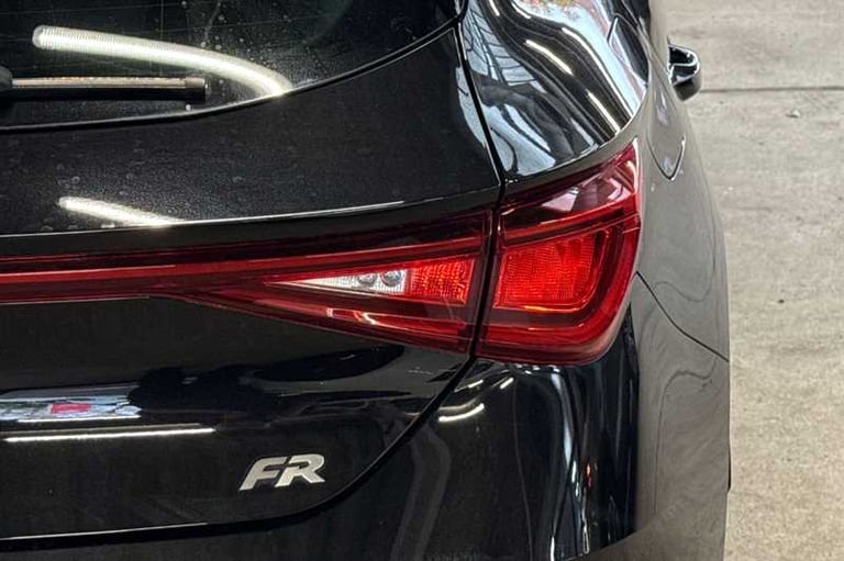 2021 SEAT Leon 1.5 TSI EVO FR Sport 5dr HATCHBACK PETROL Manual