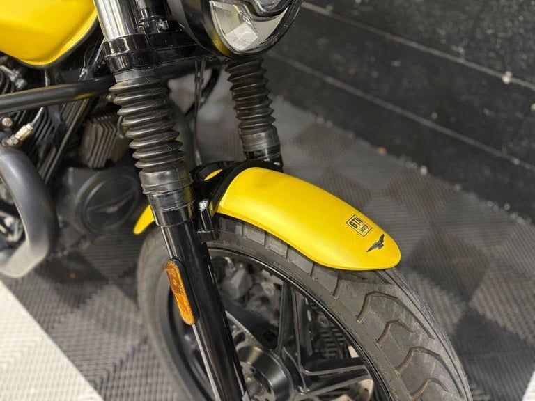 2023 23 MOTO GUZZI V7 853 IV STONE ROADSTER/RETRO PETROL MANUAL EURO 5 (65 PS)