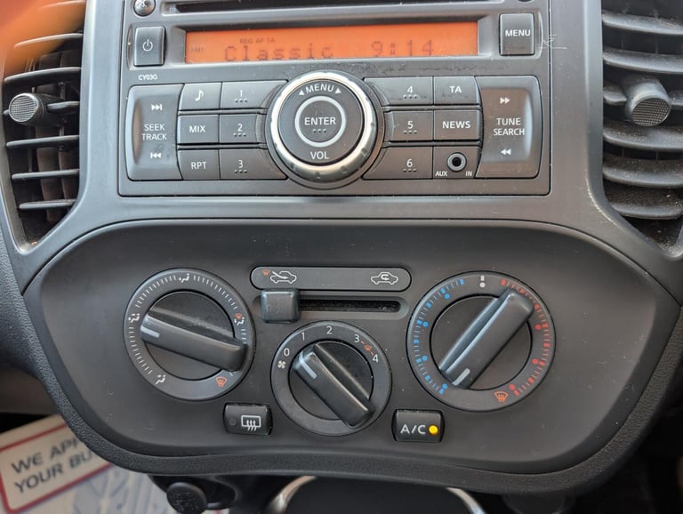 2014 Nissan Juke 1.6 Visia SUV 5dr Petrol Manual Euro 5 (94 ps) SUV Petrol Manual