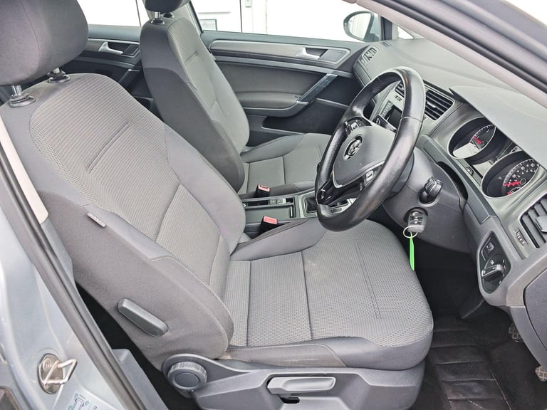 2014 Volkswagen Golf 1.6 TDI 105 SE 5dr HATCHBACK DIESEL Manual