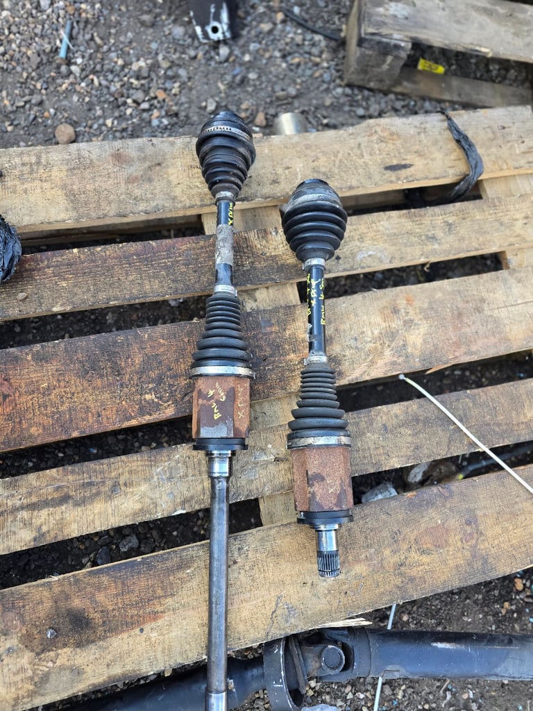 BMW 1 2 3 4 Series X-Drive F20 F26 F30 F32 F34 Front Driveshaft Breaking Part 