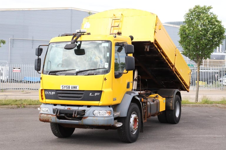 DAF LF55 220 4X2 DROPSIDE STEEL INSULATED TIPPER (2008)