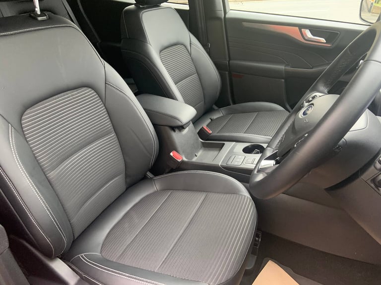 2022 Ford Kuga TITANIUM EDITION 2.0 ECOBLUE 190PS AWD AUTO Hatchback DIESEL Automatic