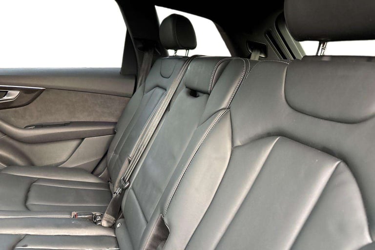 2022 Audi Q7 55 TFSI Quattro Black Edition 5dr Tiptronic [C+S] SUV Petrol Automatic