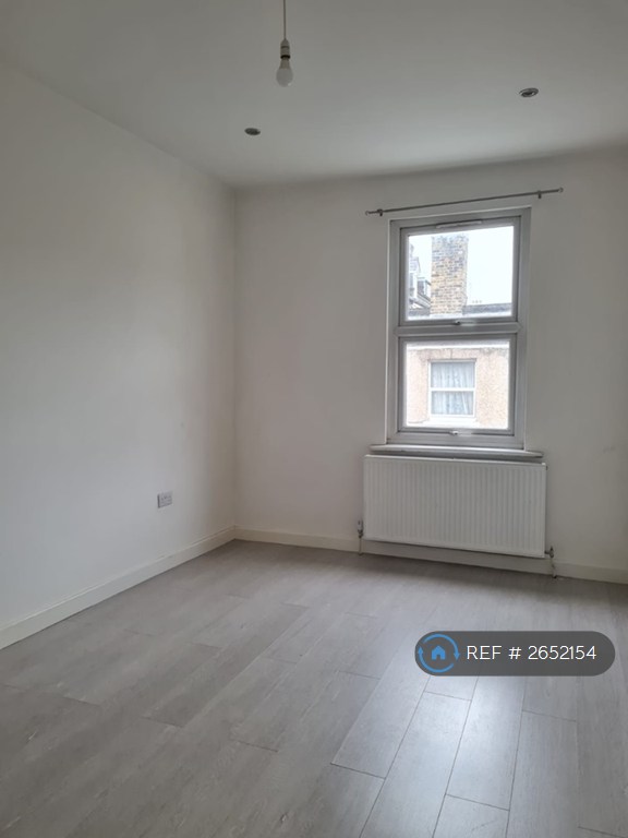7 bedroom house in Tottenham, London, N15 (7 bed) (#2652154)