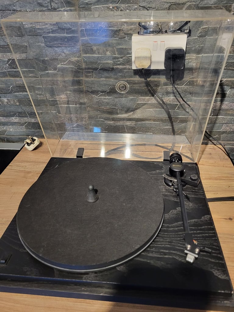 image for VINTAGE REVOLVER TURNTABLE