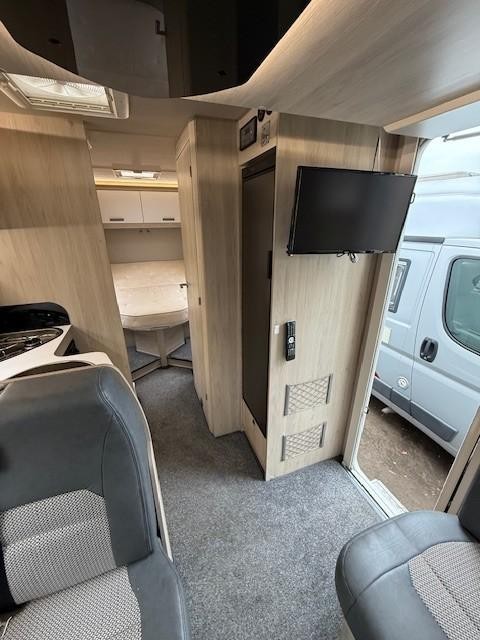Auto-Trail F-Line F74 DIESEL MANUAL 2021/21