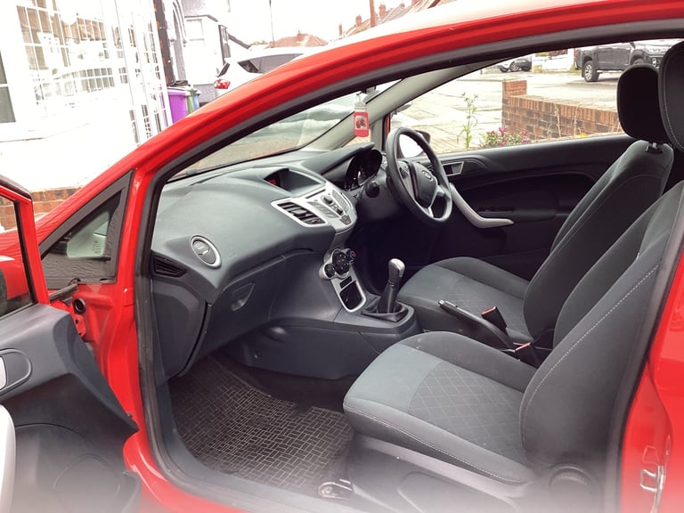 Ford, FIESTA, Hatchback, 2012, Manual, 1242 (cc), 3 doors
