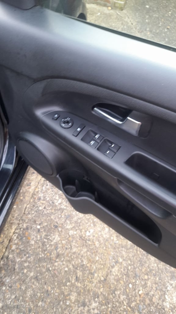 Kia, VENGA, Hatchback, 2016, Manual, 1396 (cc), 5 doors