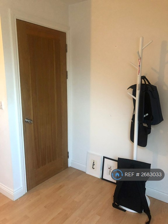 1 bedroom in Holly Tree Farm, Manchester, M20 (#2683033)