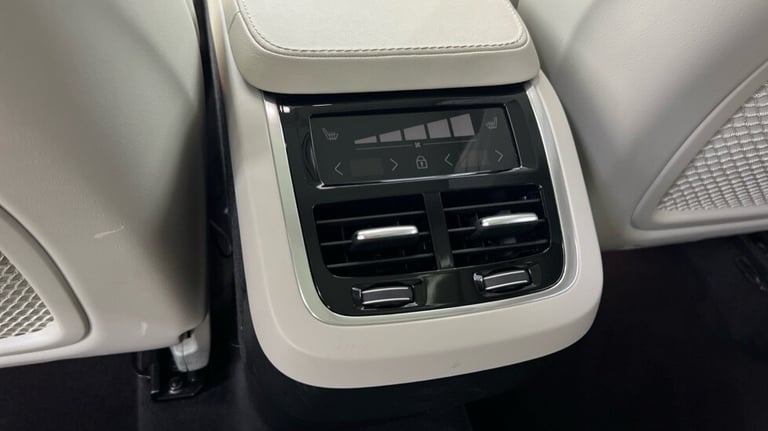 2024 Volvo XC90 2.0 B5P [250] Ultra Dark 5dr AWD Geartronic ESTATE PETROL Automatic