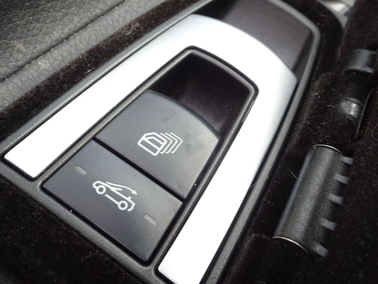  Mercedes-Benz E Class 2.1 E220 BlueTEC AMG Line Cabriolet G-Tronic+ Euro 6 (s/s) 2dr  Diesel Aut...