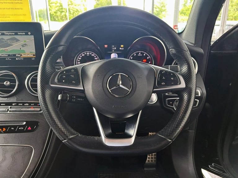2018 Mercedes-Benz GLC 2.0 GLC250 AMG Line (Premium Plus) SUV 5dr Petrol G-Tronic 4MATIC Euro 6 (...