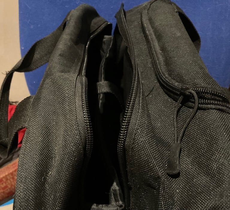 Small travel/business case pre-loved with wheels
