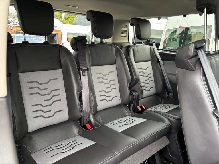 2018 Ford Tourneo Custom 2.0 TDCi 170ps sport Low Roof 8 Seater Titanium Minibus Diesel Manual