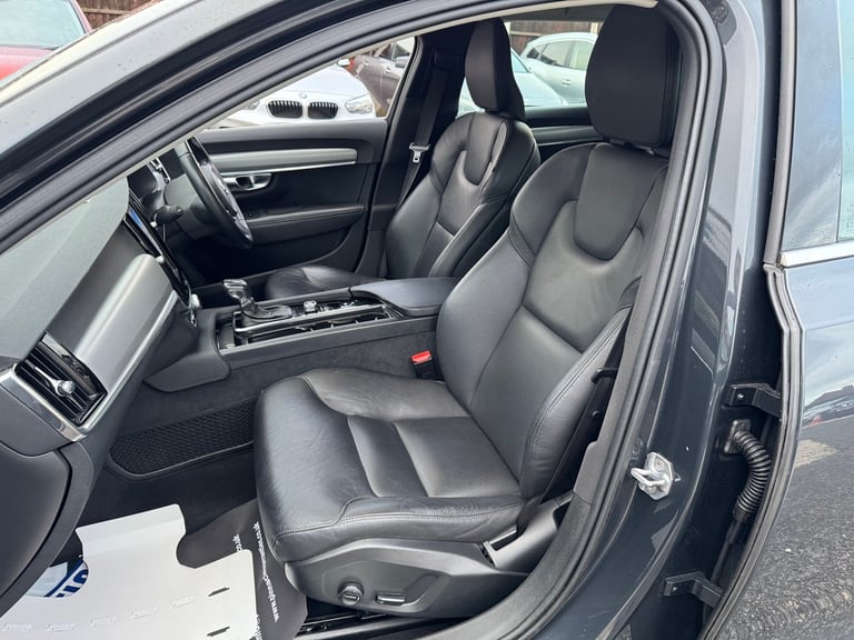 2019 Volvo V90 2.0 D4 Momentum Nav 5dr Geartronic Auto ULEZ ESTATE Diesel Automatic