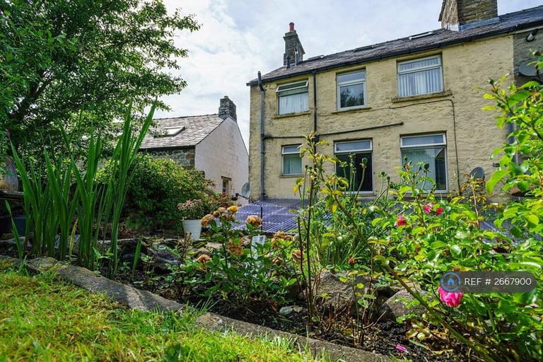 1 bedroom in Fairfield Road, Buxton, SK17 (#2667900)