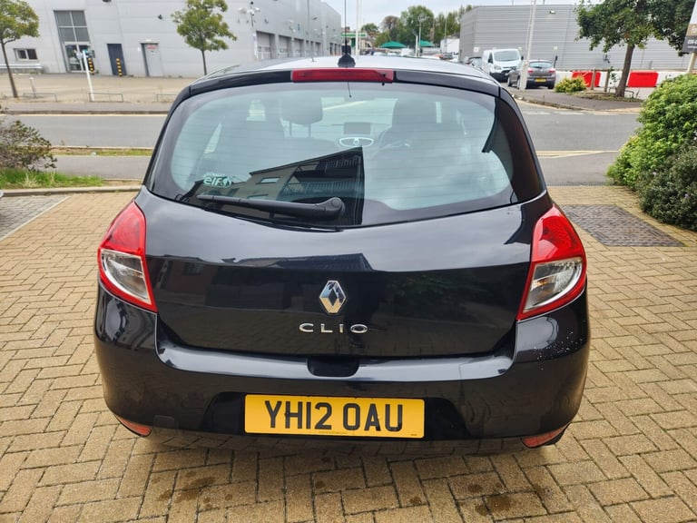 2012 Renault Clio 1.2 16V Dynamique TomTom 3dr HATCHBACK Petrol Manual - Image 6