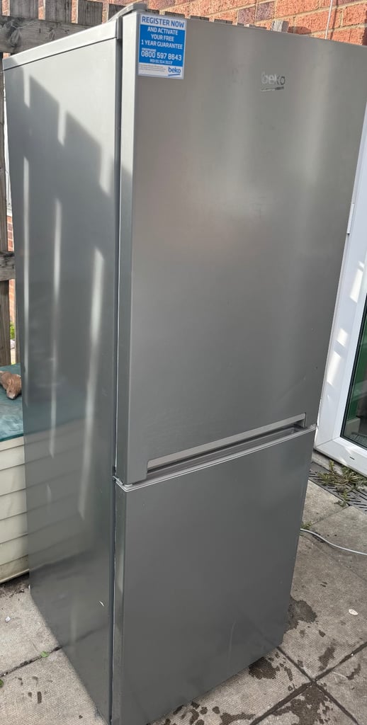 Beko LED Frost-Free Fridge Freezer For Sale/ FREE DELIVERY