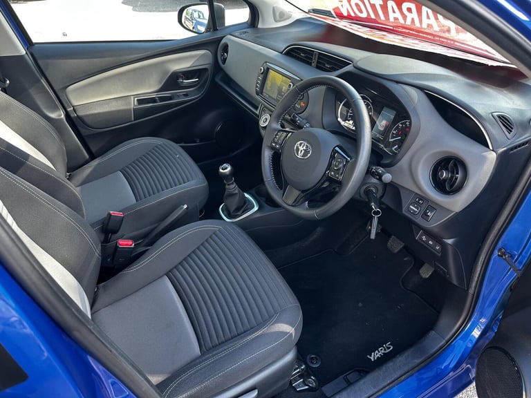 2019 Toyota Yaris 1.5 VVT-i Icon Tech Euro 6 5dr HATCHBACK Petrol Manual