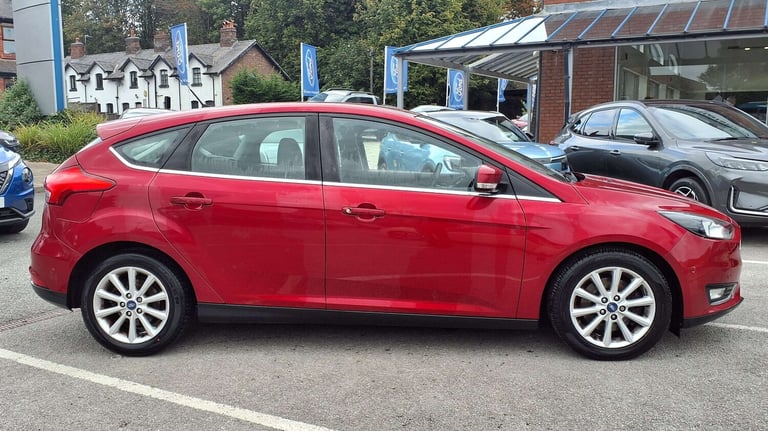 2016 Ford Focus 1.5 EcoBoost Titanium 5dr HATCHBACK PETROL Manual