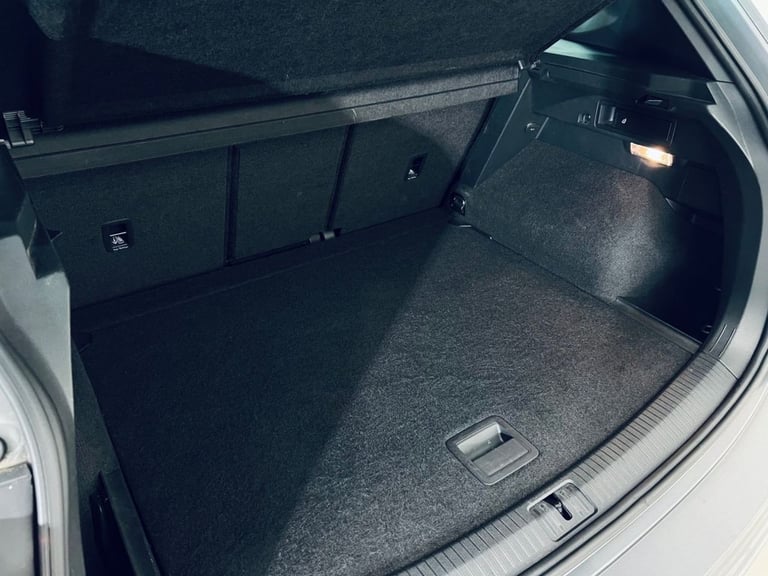 2017 Volkswagen Tiguan 2.0 TDi 150 4Motion R-Line 5dr DSG ESTATE DIESEL Automatic