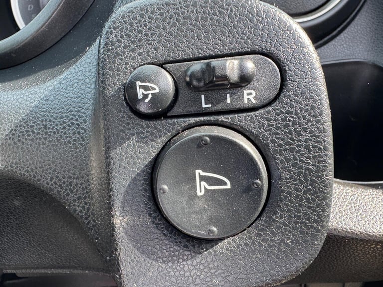 2013 Honda Jazz 1.4 i-VTEC ES 5dr CVT HATCHBACK PETROL Automatic