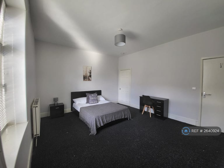1 bedroom in Doncaster Road, Barnsley, S70 (#2640924)