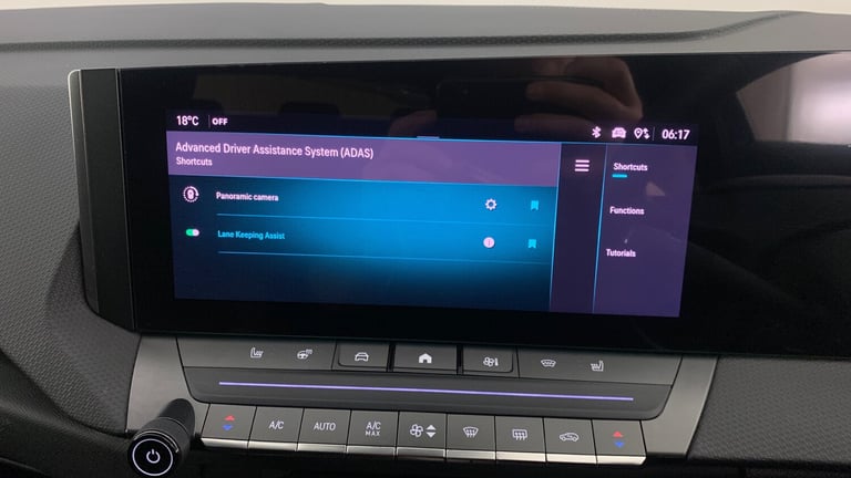 2023 Vauxhall Astra 54kWh Ultimate Hatchback 5dr Electric Auto (156 ps) Hatchback Electric Automatic