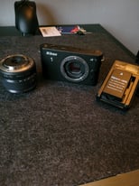 Nikon 1 j2 10-30mm camera