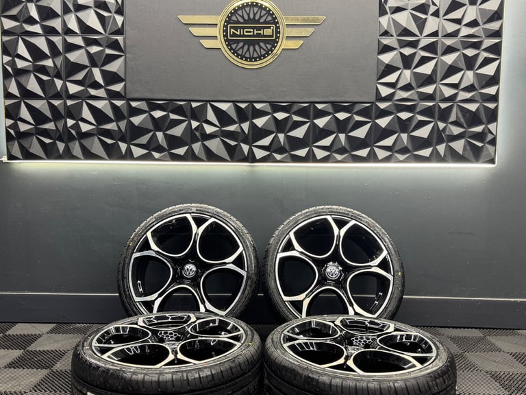 19” inch Vw queenstown gti mk8.5 golf r alloys wheels 5x112 caddy px welcome 