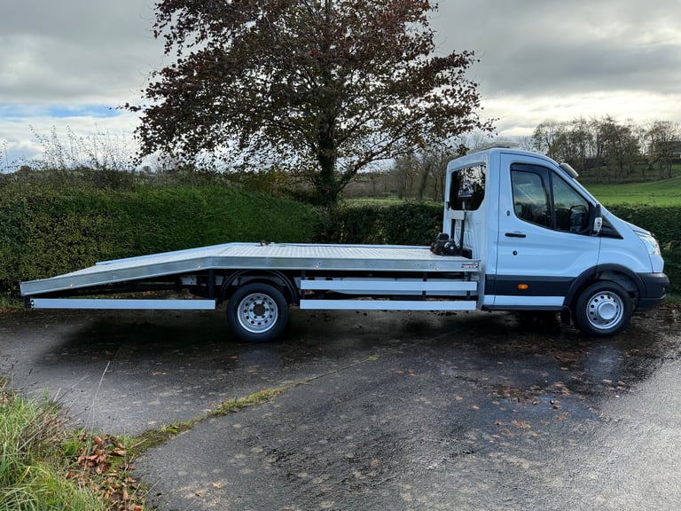 2014 ford transit recovery truck